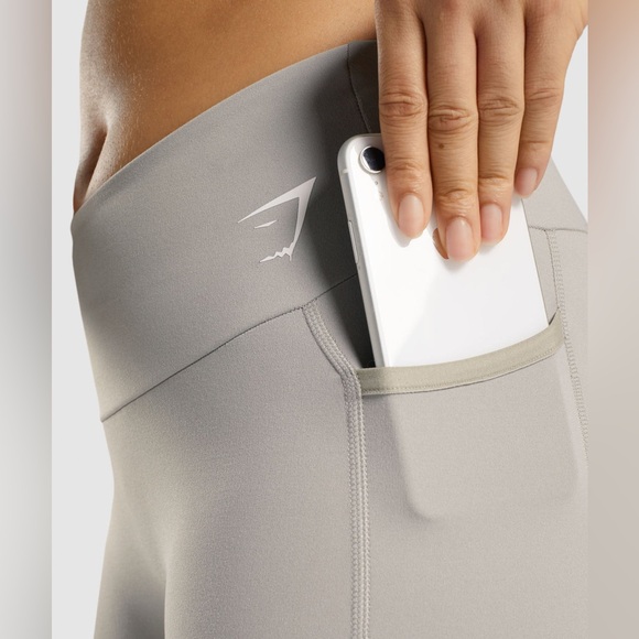 Gymshark Training Mesh Pocket Leggings Size Medium - Picture 5 of 10